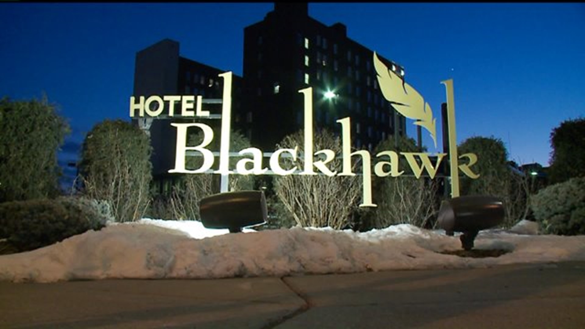 Hotel Blackhawk celebrates 100 years | wqad.com