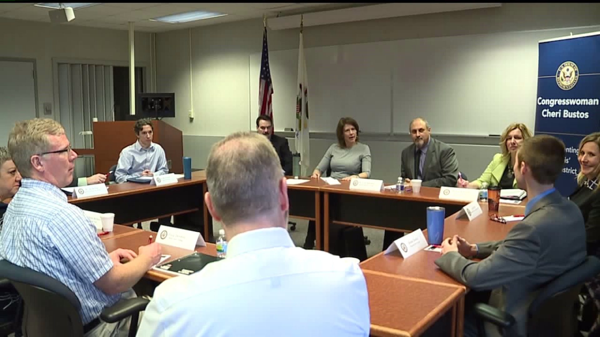 Bustos hosts roundtable with teachers