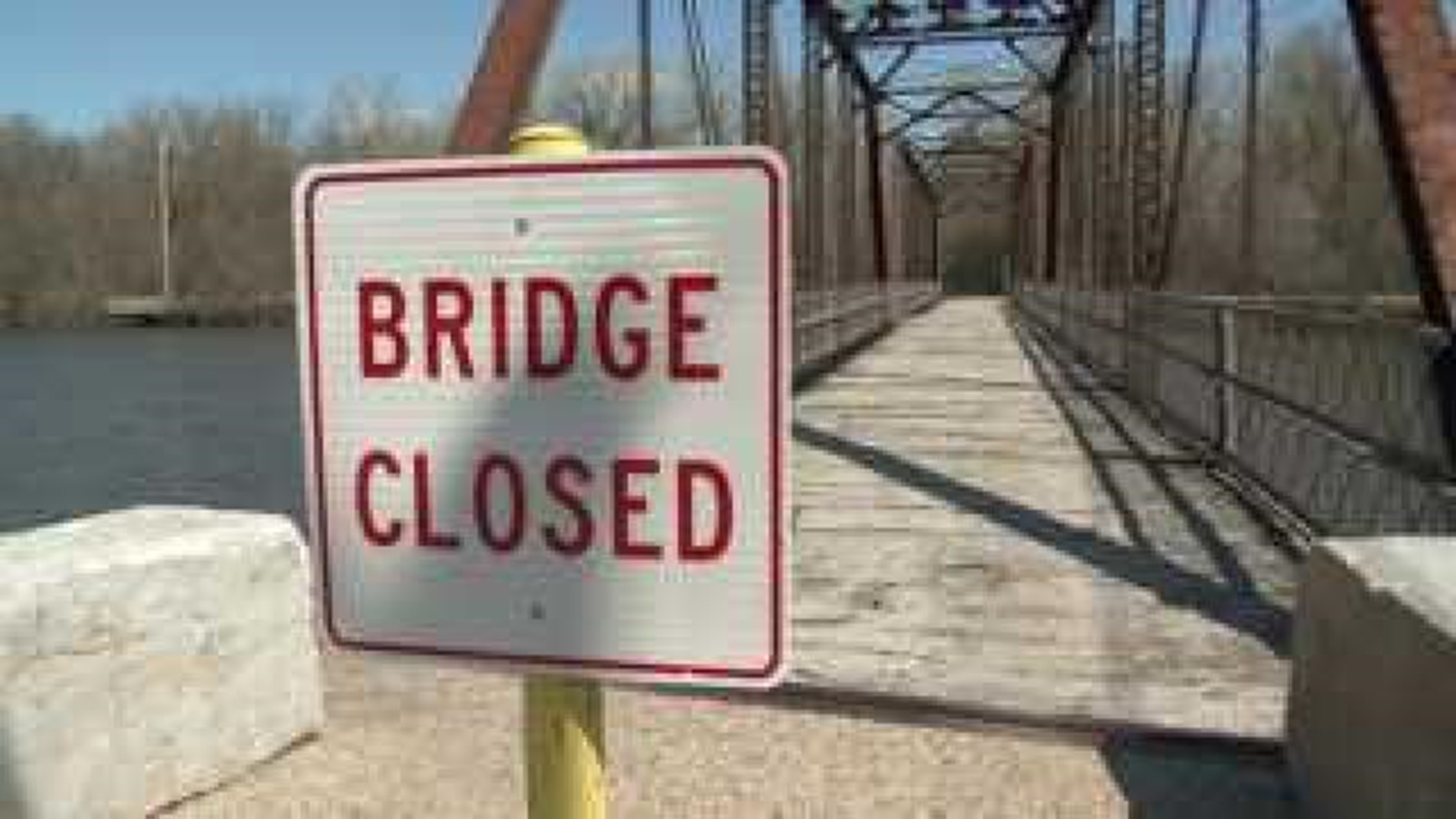 Sylvan Island bridge closed