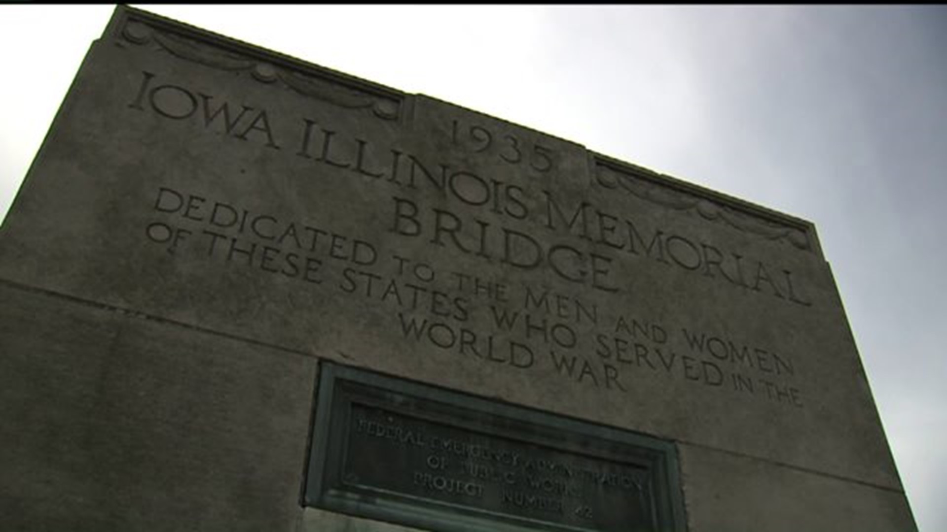 Memorial on the move to make way for I-74 bridge