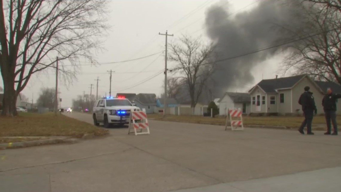 Explosion at Marengo grain elevator injures several people