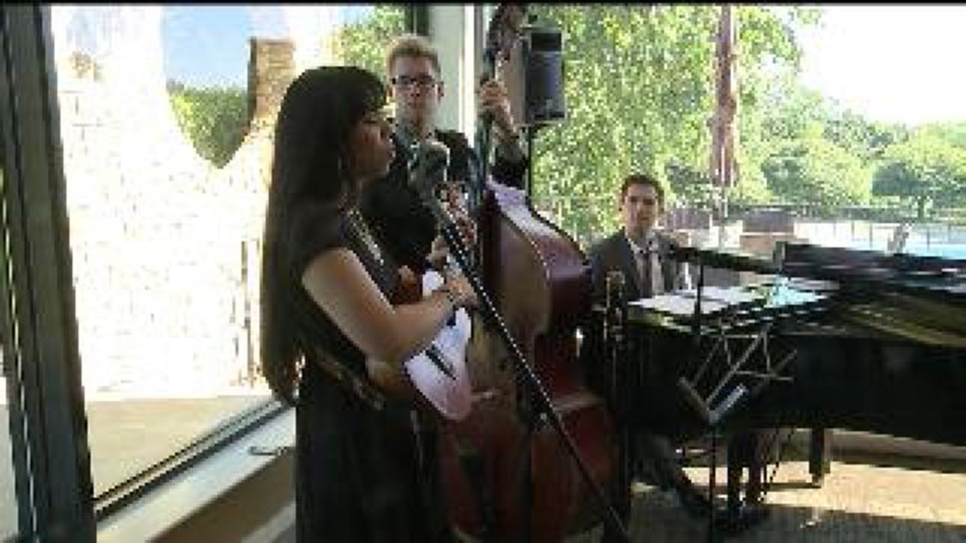 4th Annual Jazz Brunch Helps Local Families