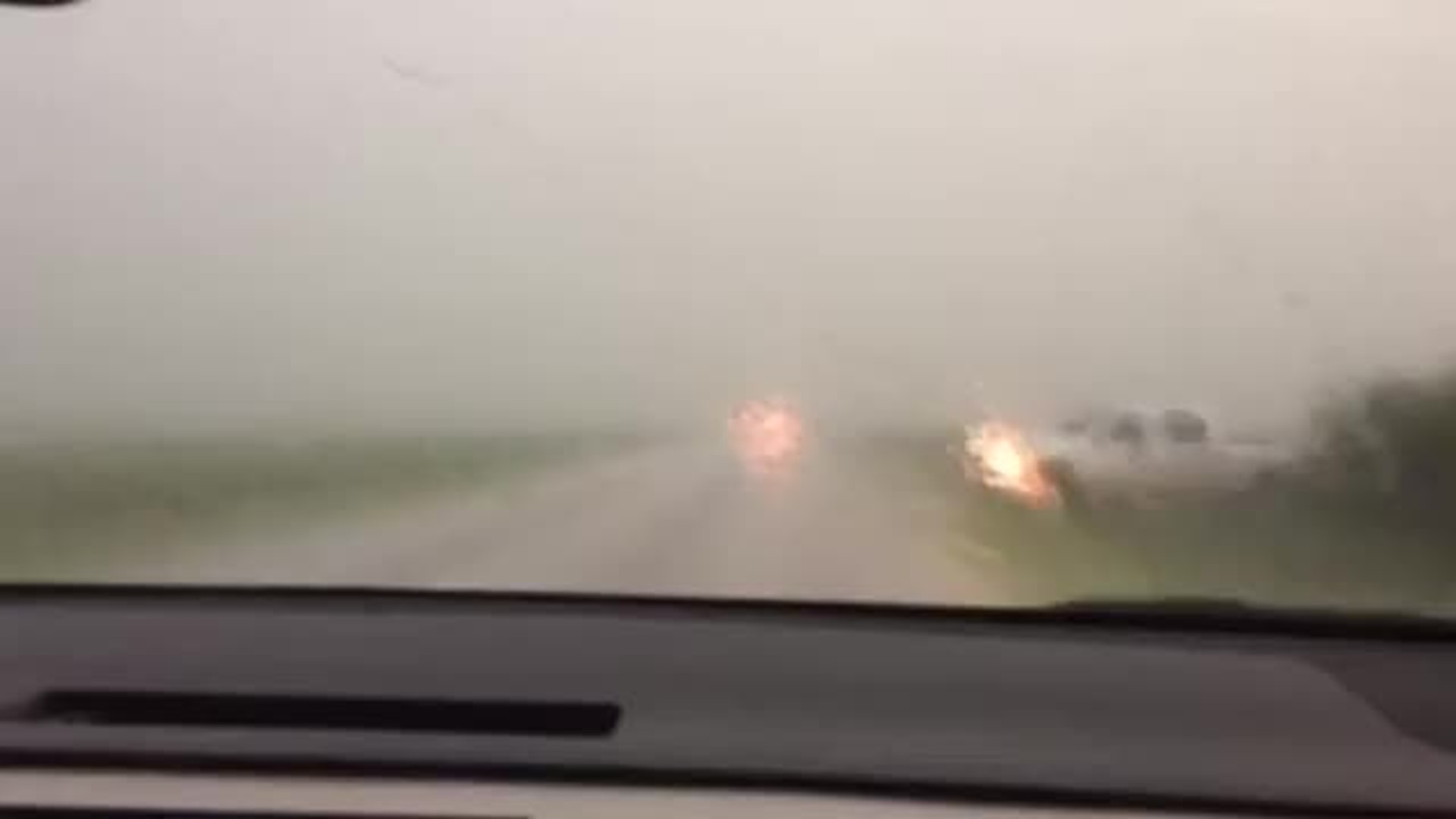 Heavy rain in Cameron Illinois (WQAD video).mov