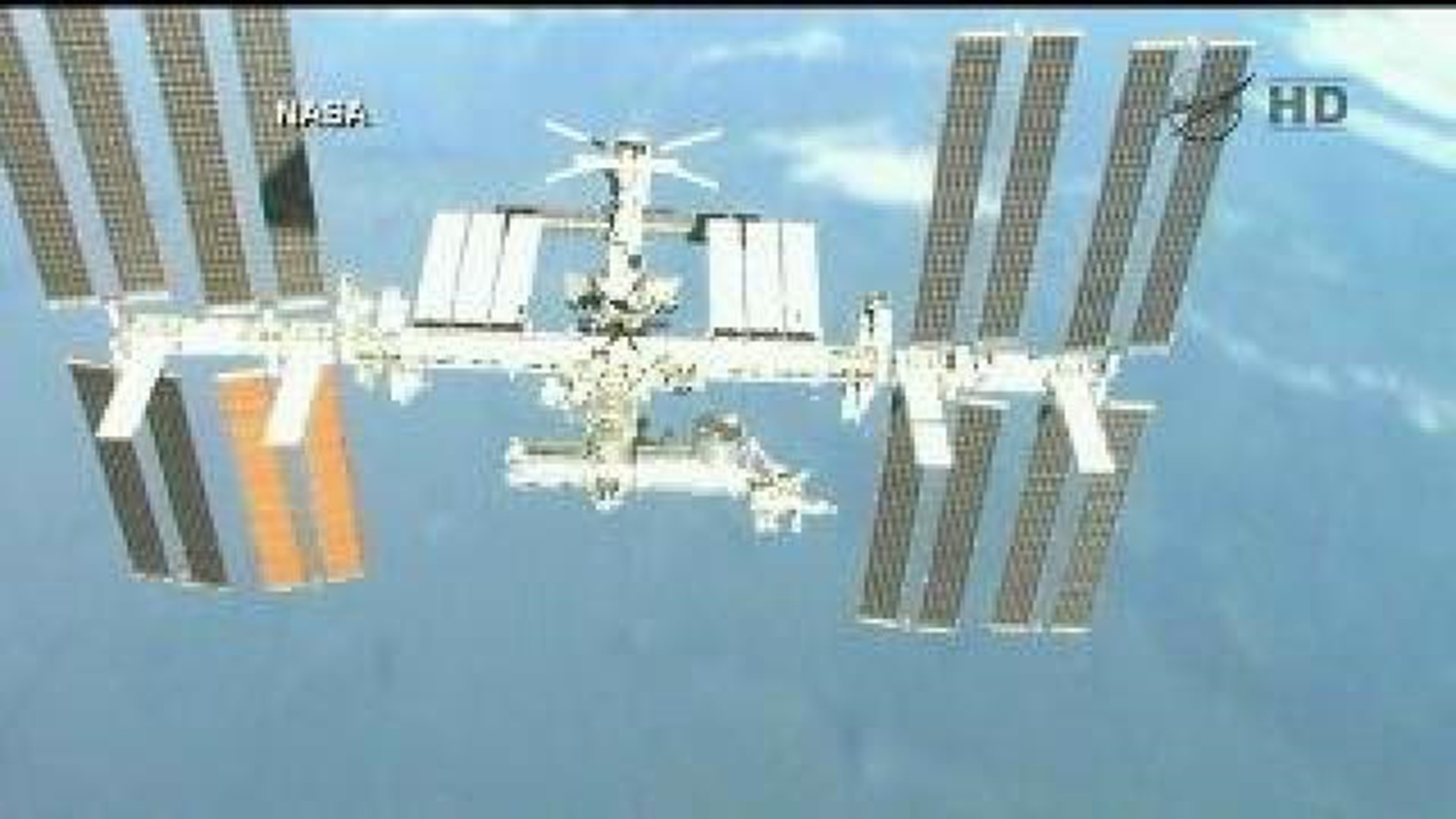 NASA works to fix space station
