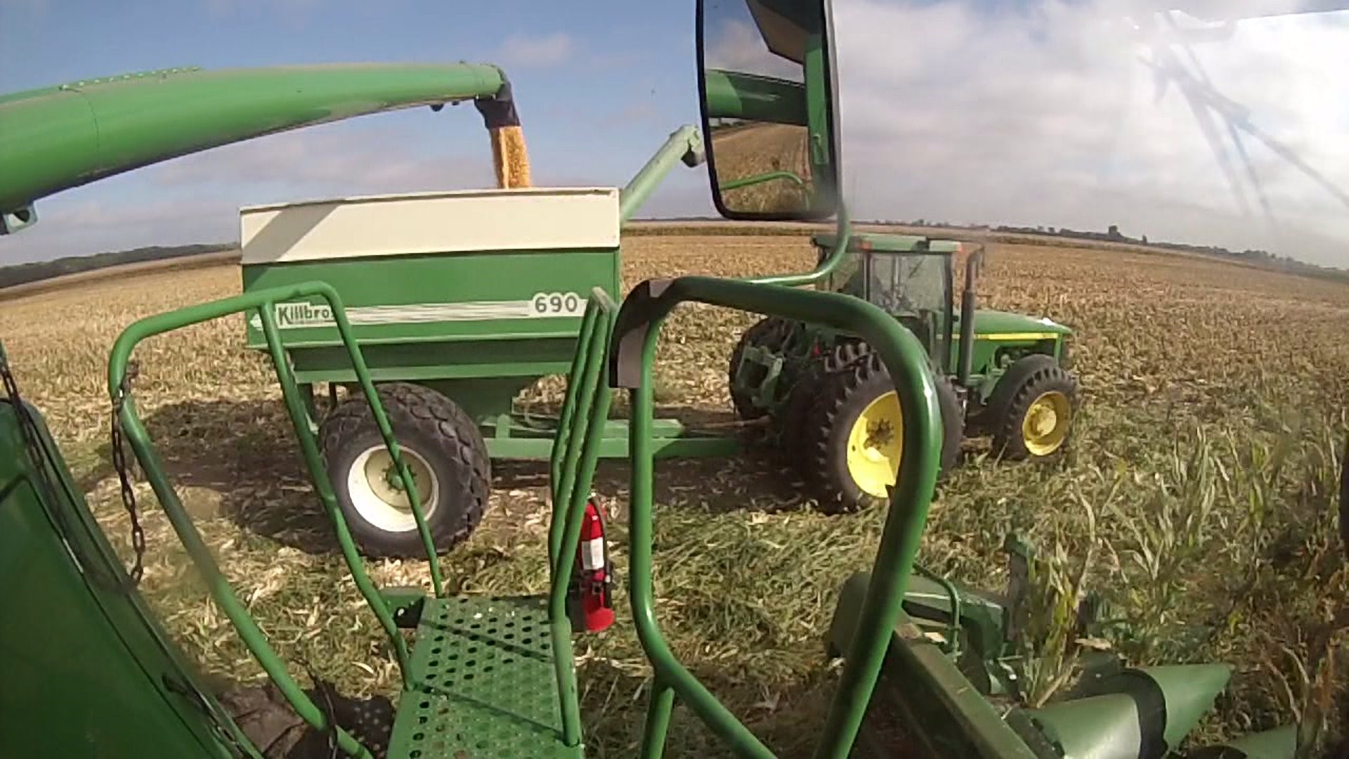 Farm bankruptcies in Iowa nearly double, farmers still going strong