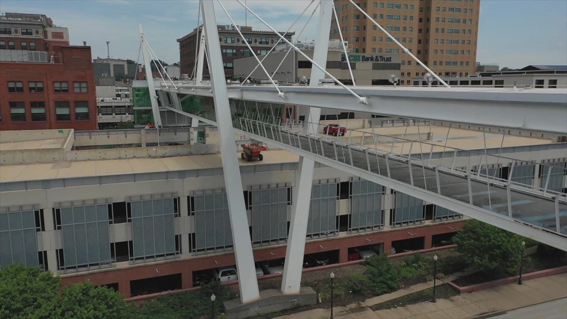 Davenport’s Skybridge closing 09/08-12 for lighting system upgrade
