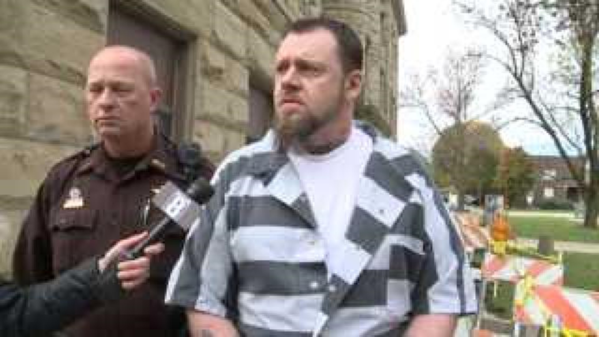 Murder suspect apologizes to alleged victim's family