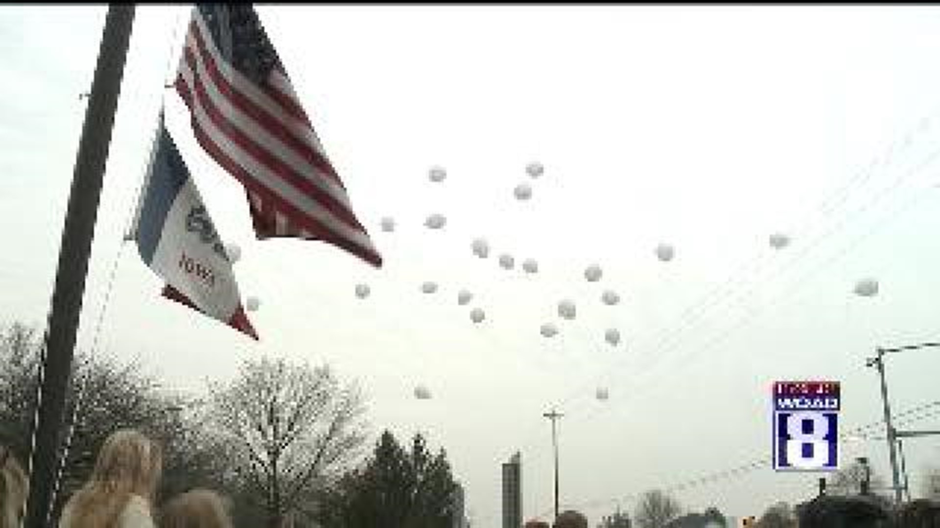 PV Student Release Balloons for Sandy Hook Victims