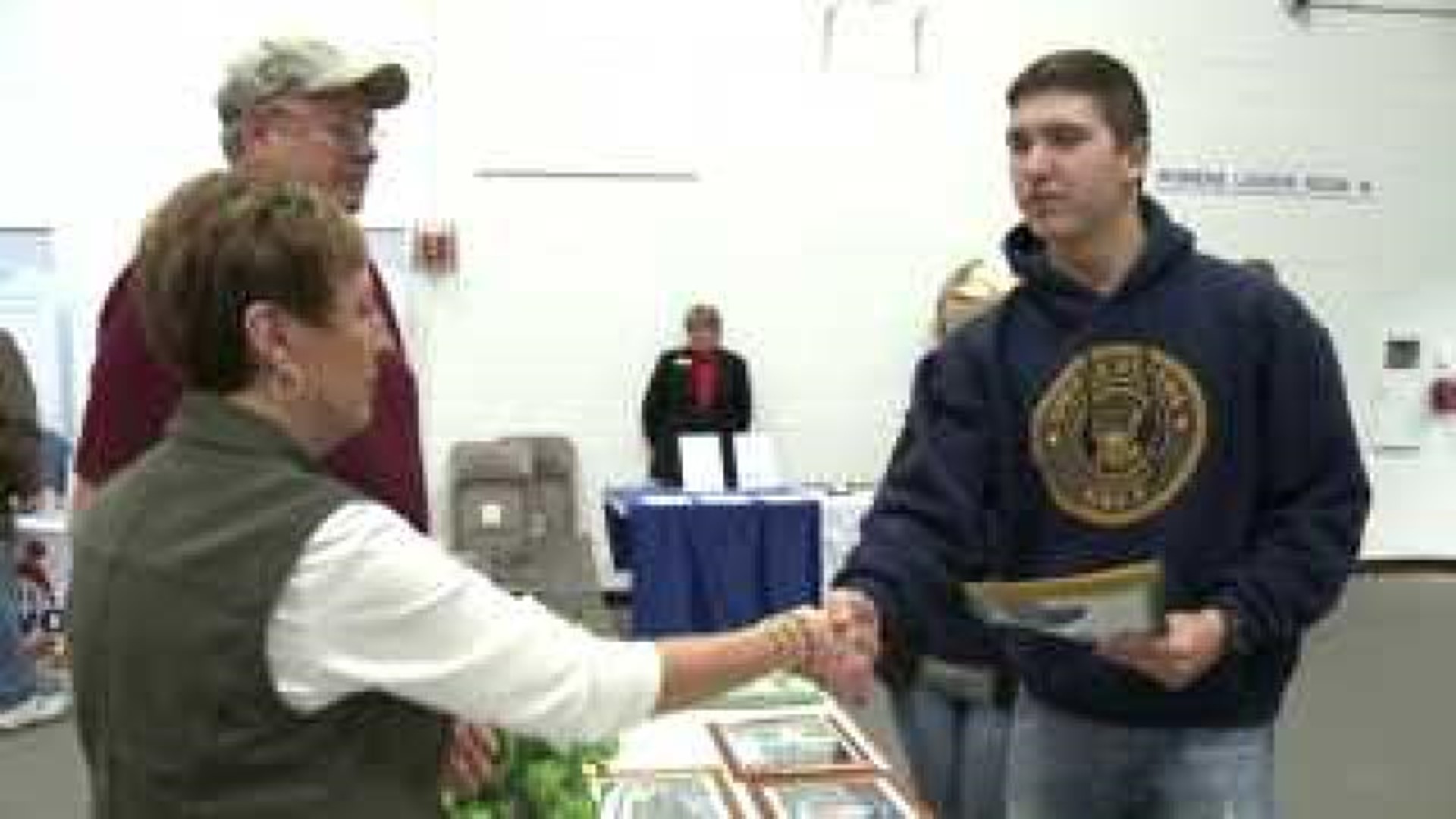 Veterans seek employment at Galesburg job fair