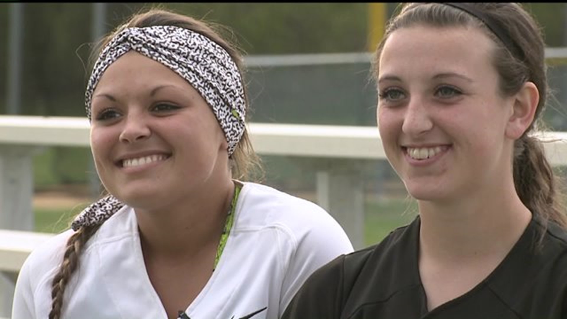 Thomer Sisters Bring Unique Sibling Rivalry into WB6
