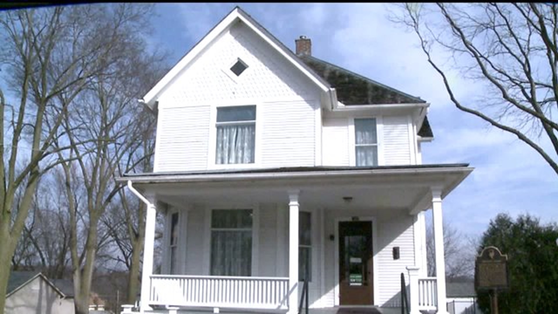 Reagan Home in Dixon, Illinois needs repairs