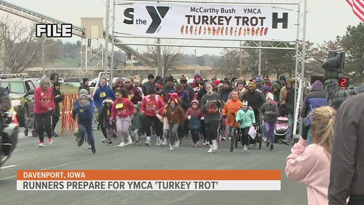 36th annual Turkey Trot brings thousands of runners to downtown Davenport for pre-Thanksgiving charity race