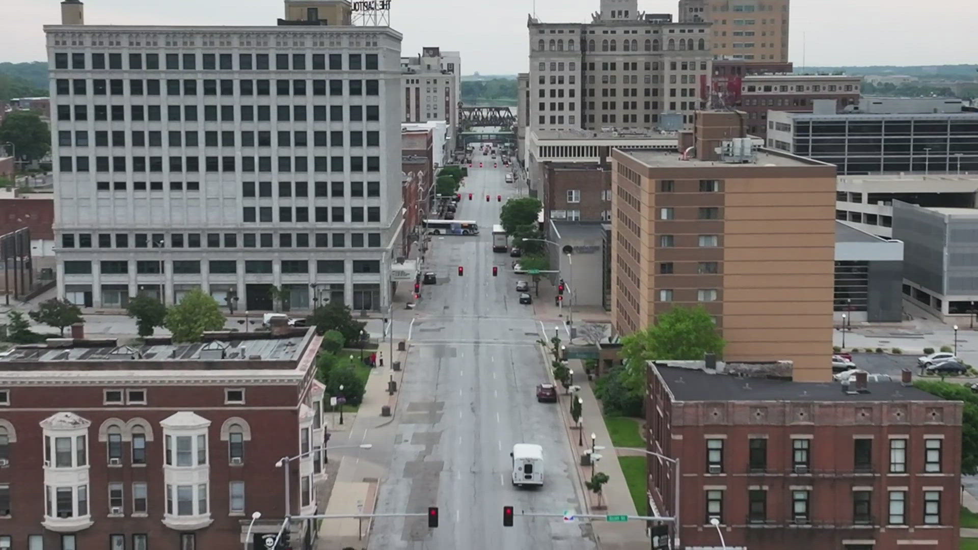 The plan would turn 3rd and 4th streets in downtown Davenport into two-way streets.