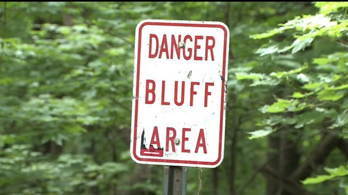 Deadly fall prompts safety scan at Eagle Point Cliff in Clinton, Iowa