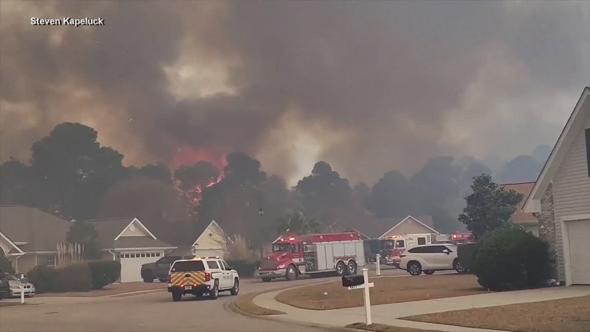 Firefighters in the Carolina region combat major wildfire outbreak ...