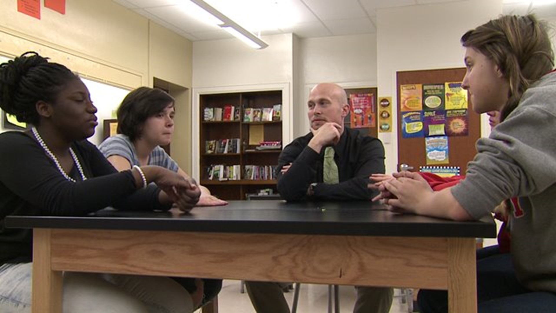 Galesburg 7th graders take on bullying