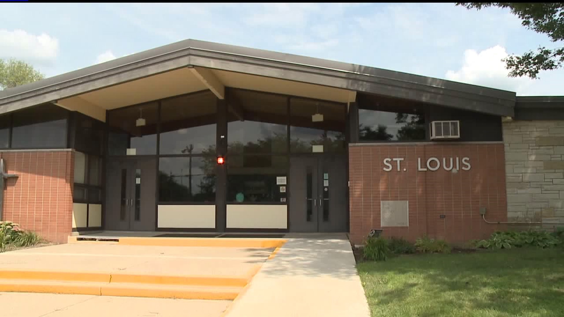St. Louis School Closing