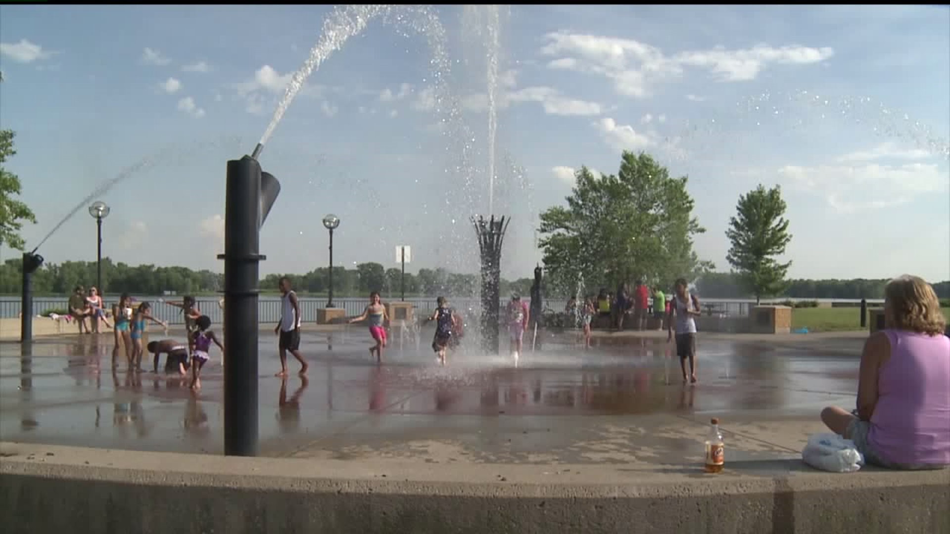 Muscatine getting its "Mississippi Mist" fountain back up and running