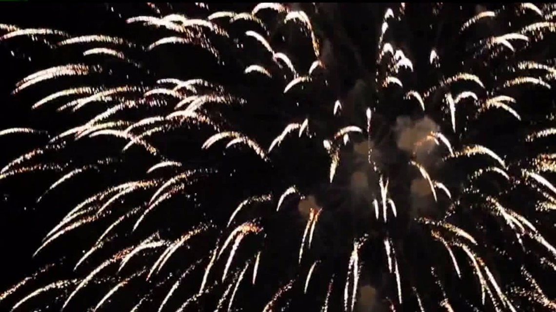 Fireworks displays around the Quad Cities in 2021