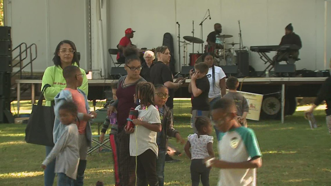 Davenport Peace hosts gun violence rally - Vimarsana News