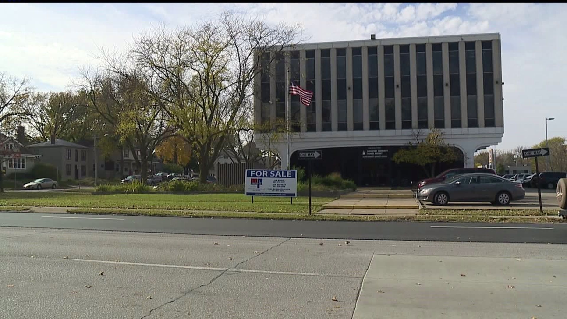 Davenport board approves sale of two buildings