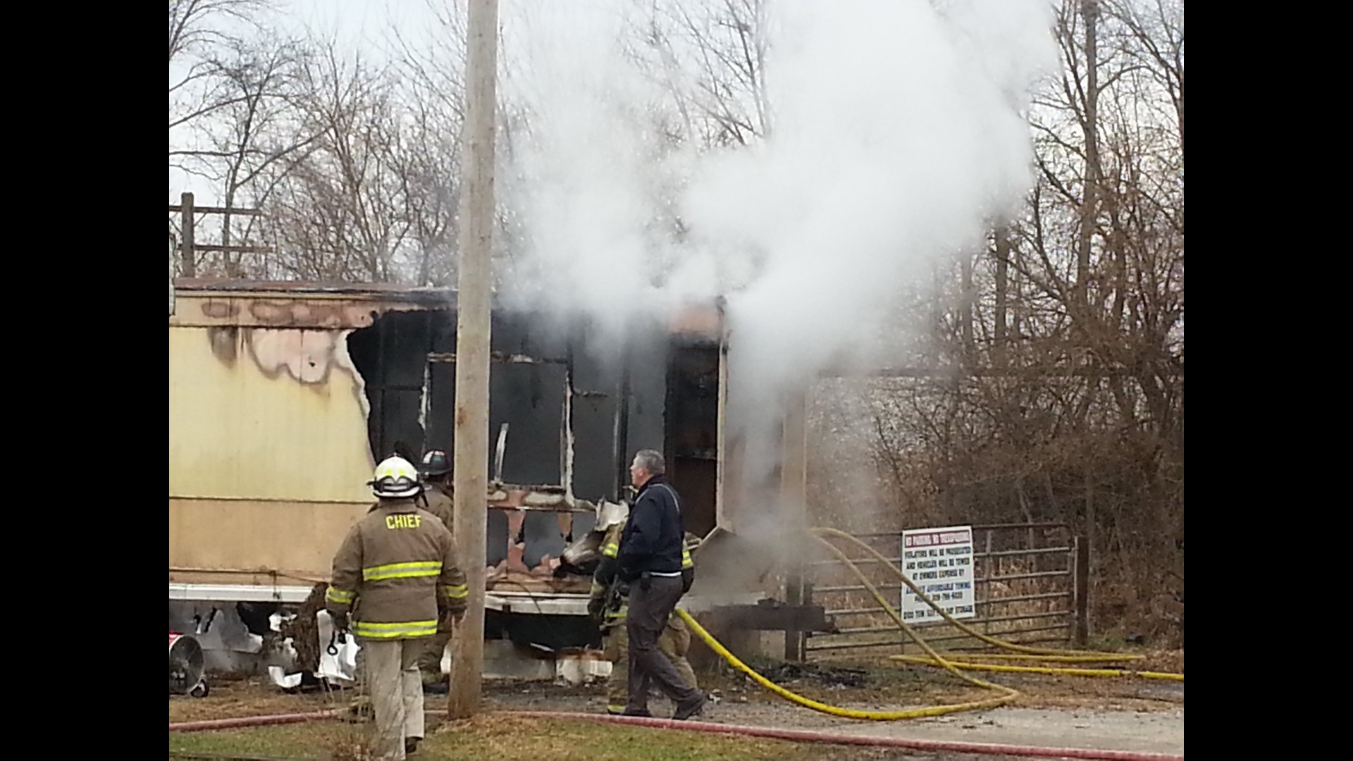 Trailer burns at mobile home park in Colona