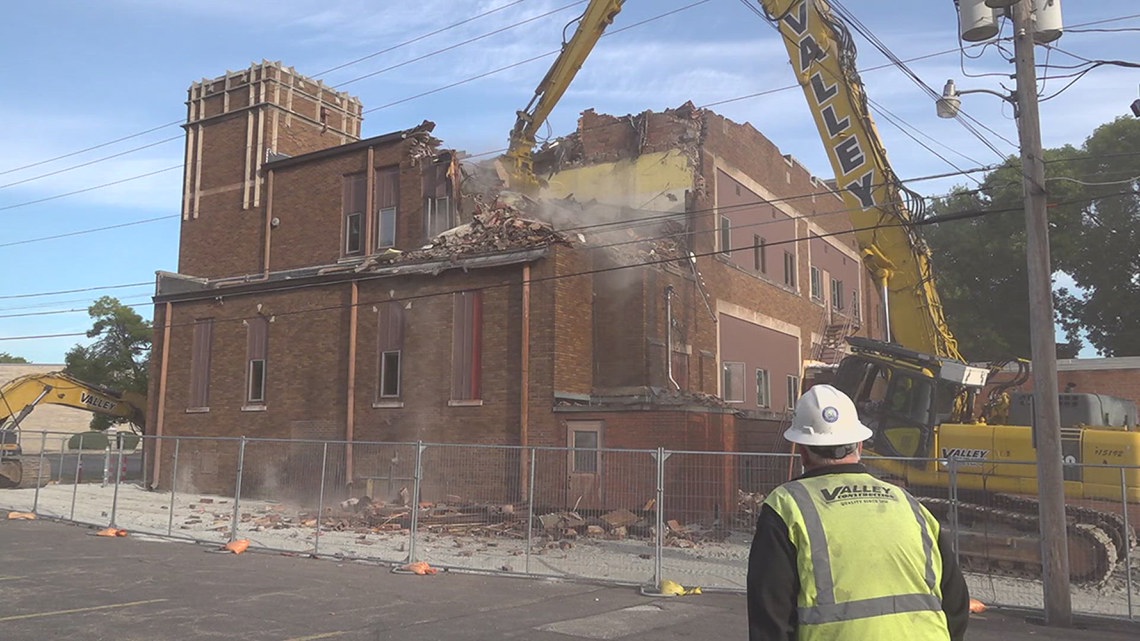 Demolition of historic St Anne’s Church and School in East Moline draws crowd of former students, staff