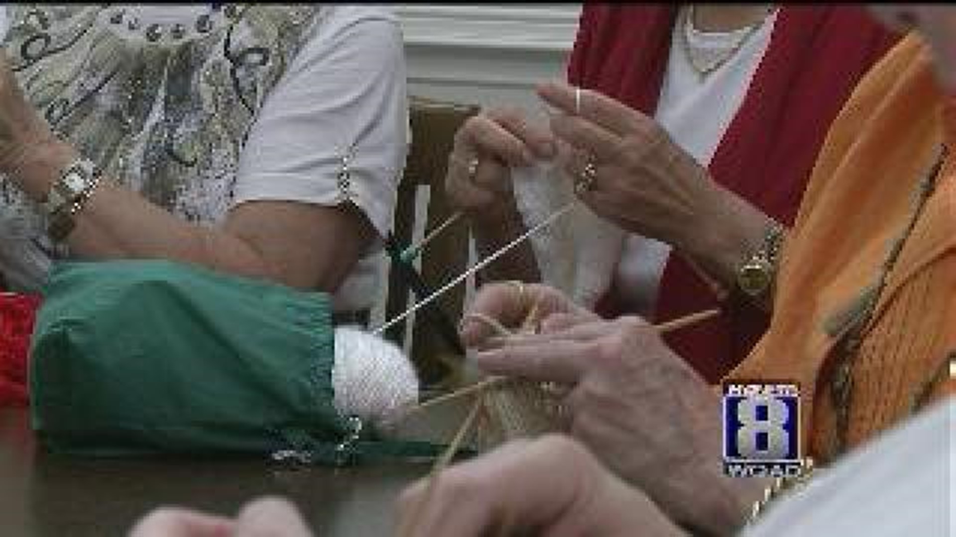 Group knits breast for mastectomy patients