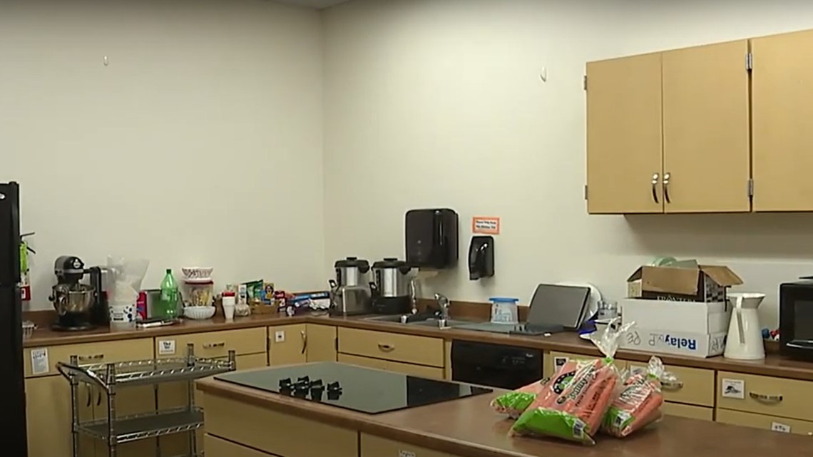 Davenport food pantry outs out call for help for more donations