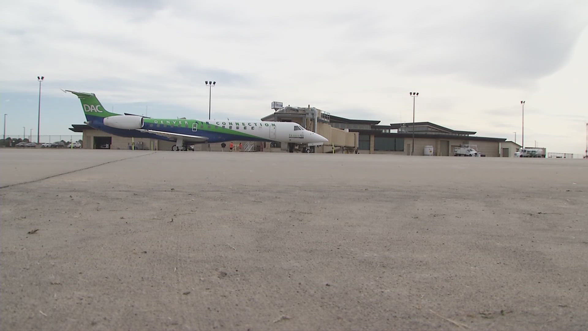 Starting this Monday passengers flying out of Dubuque can land at Chicago's O'Hare International thanks to an agreement with Denver Air Connection.