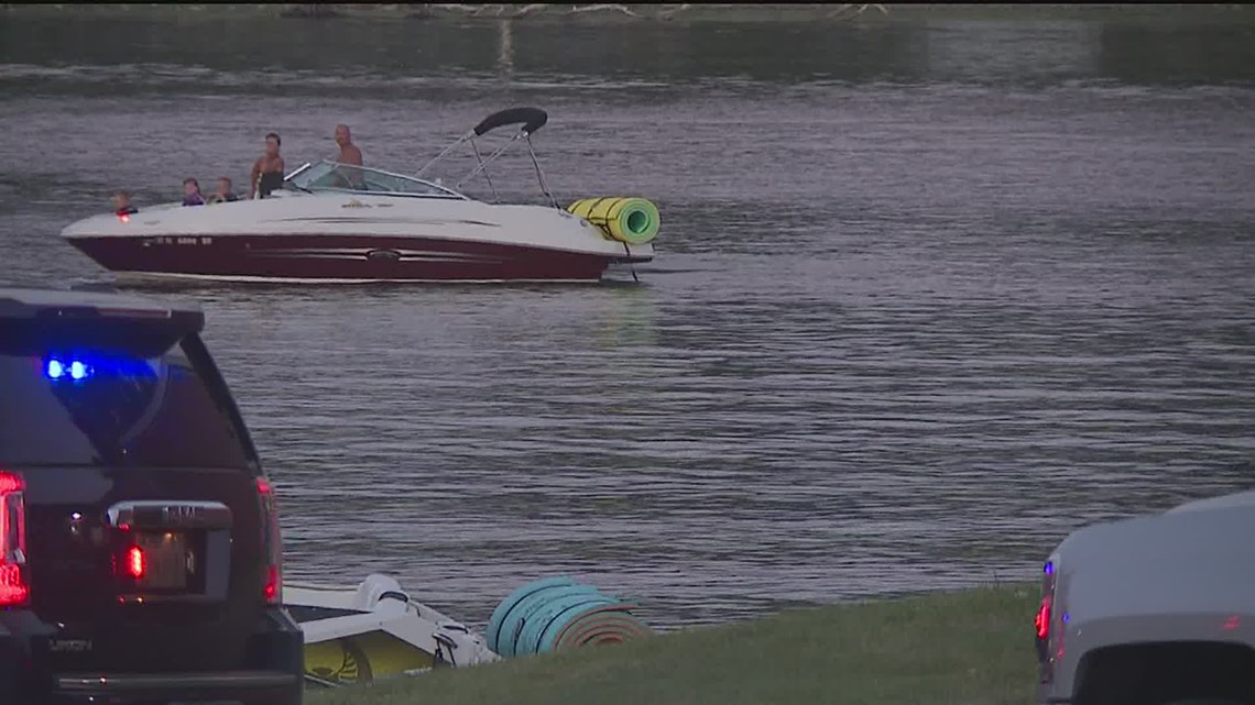 Two dead after LeClaire boating accident
