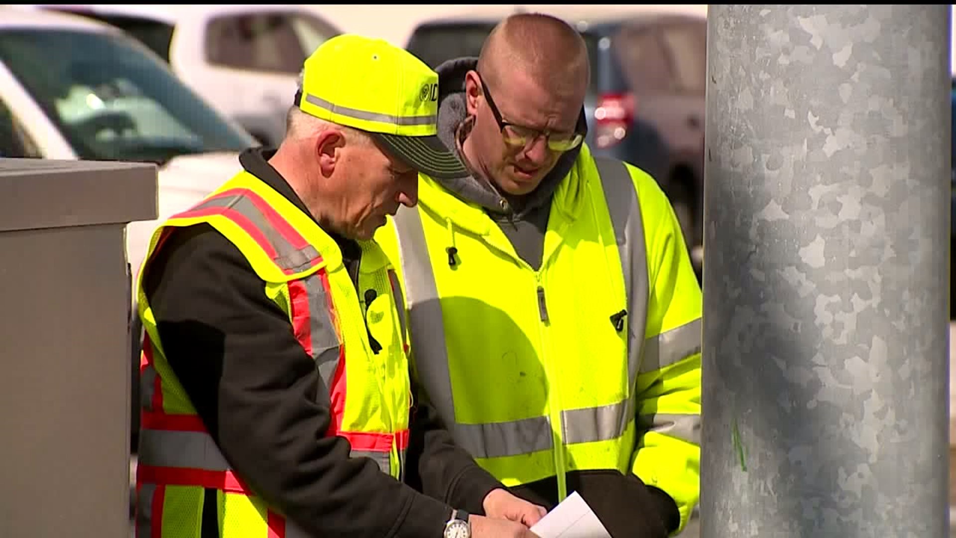 Illinois crews working to optmize traffic during I-74 construction detour
