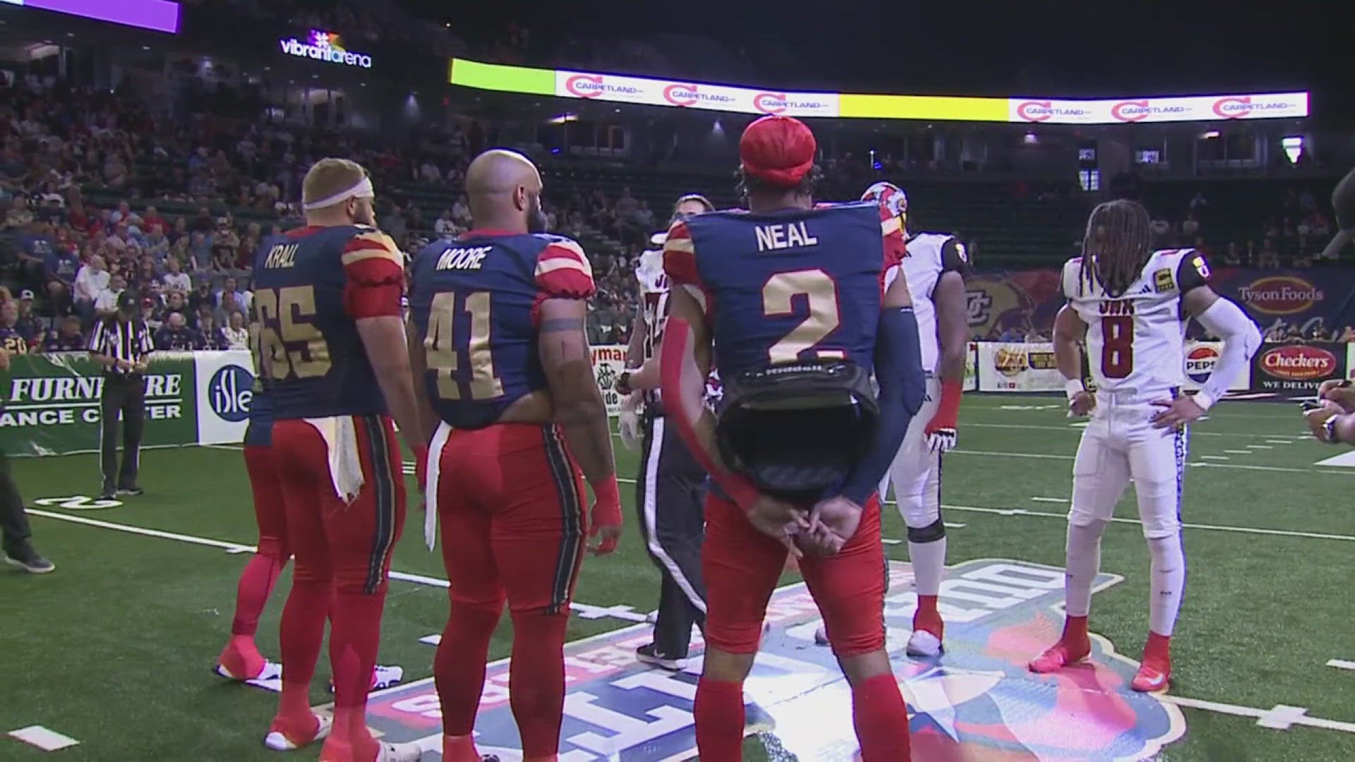 Quad Cities area football teams advance in Illinois, Iowa playoffs ...