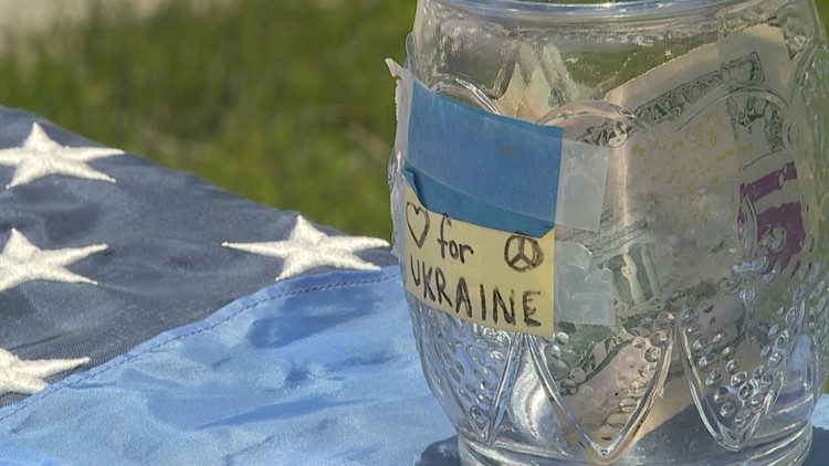 Quad Cities residents continue to show their support for Ukraine