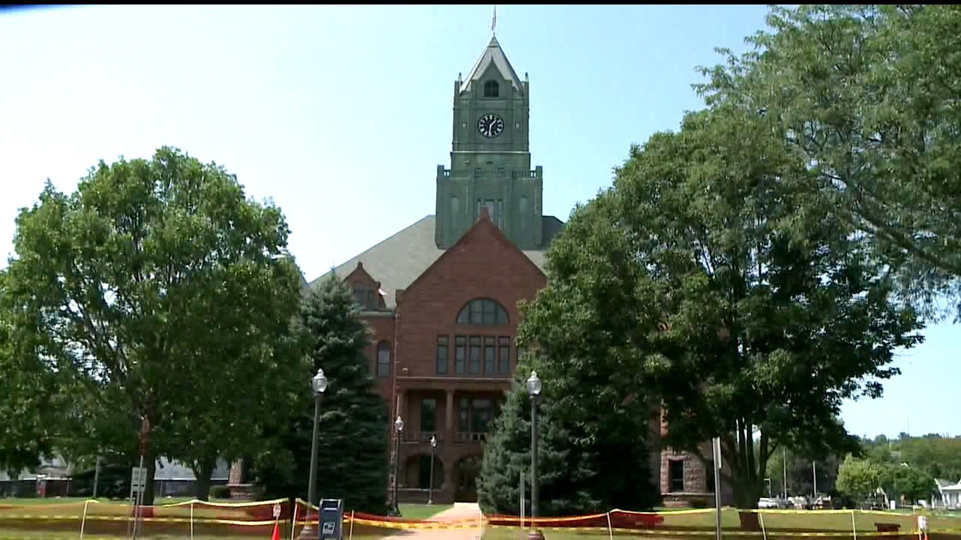 Clinton County courthouse evacuated
