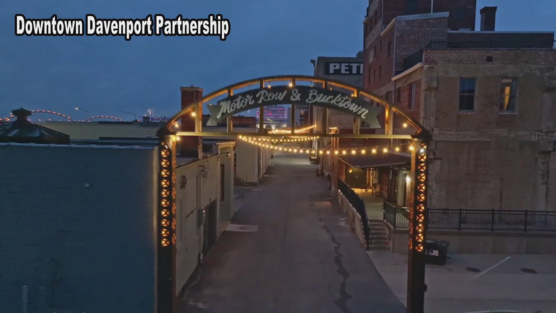 Downtown Davenport alley project complete after three-year plan, ribbon ...