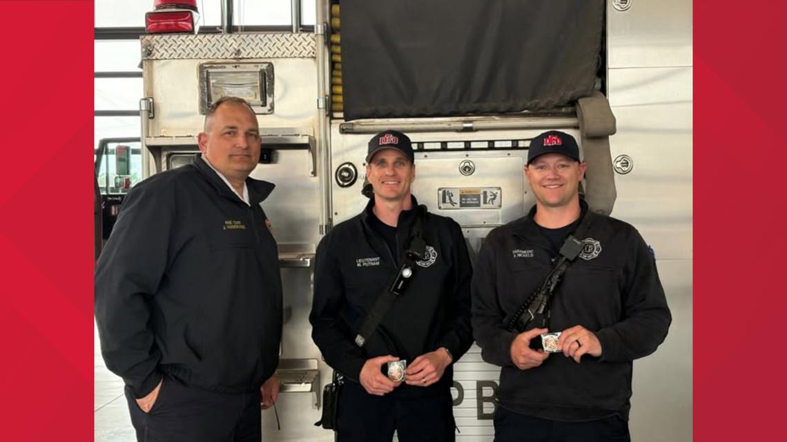 Off-duty Quad Cities firefighters honored for saving two lives