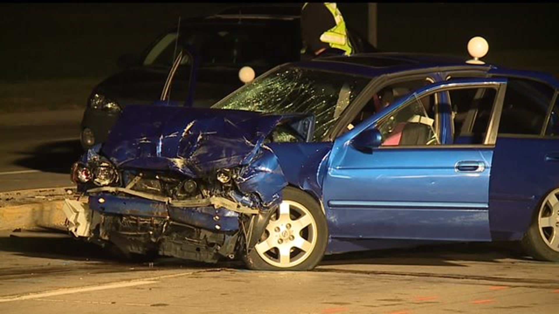 Passenger killed in street racing crash on Kimberly Road in Davenport