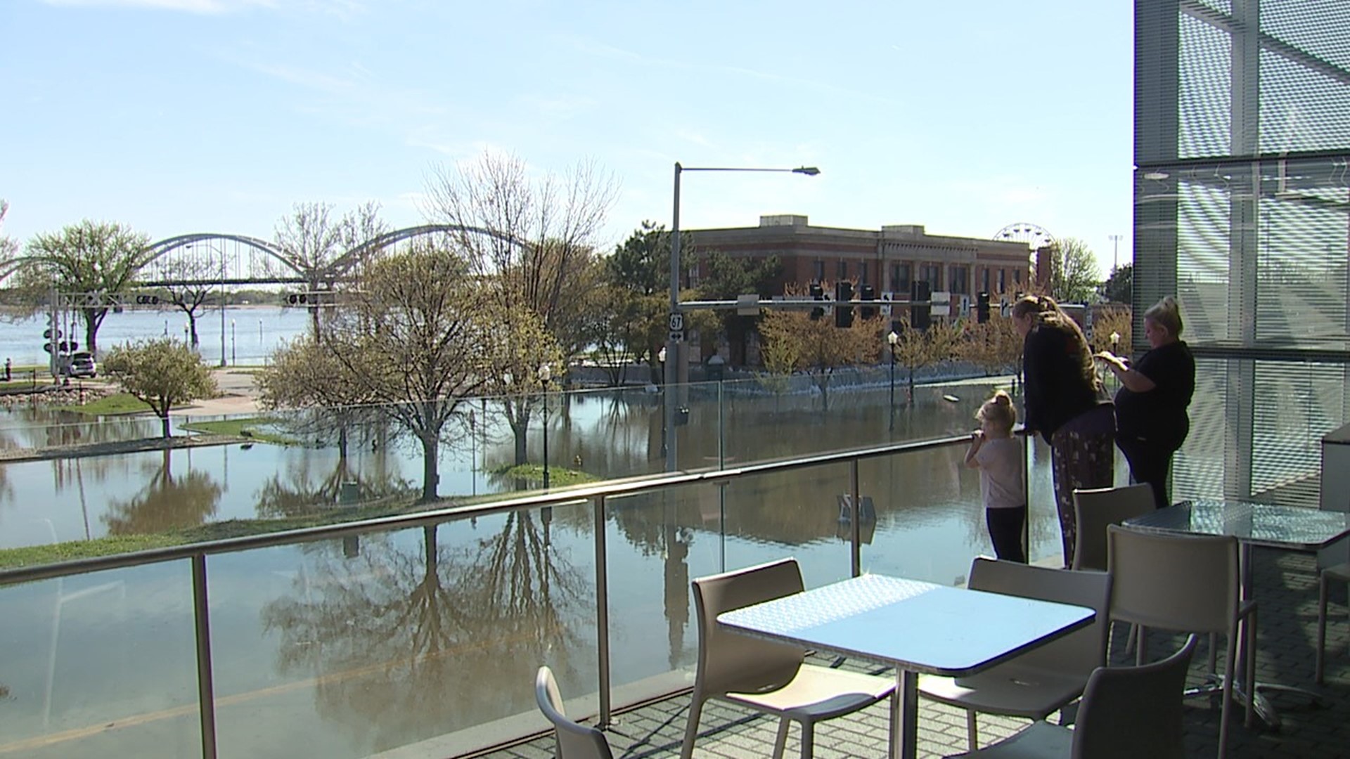 The museum is built on an incline to withstand major floods. The only impact is to its first level parking garage where water can flow without damaging the building.