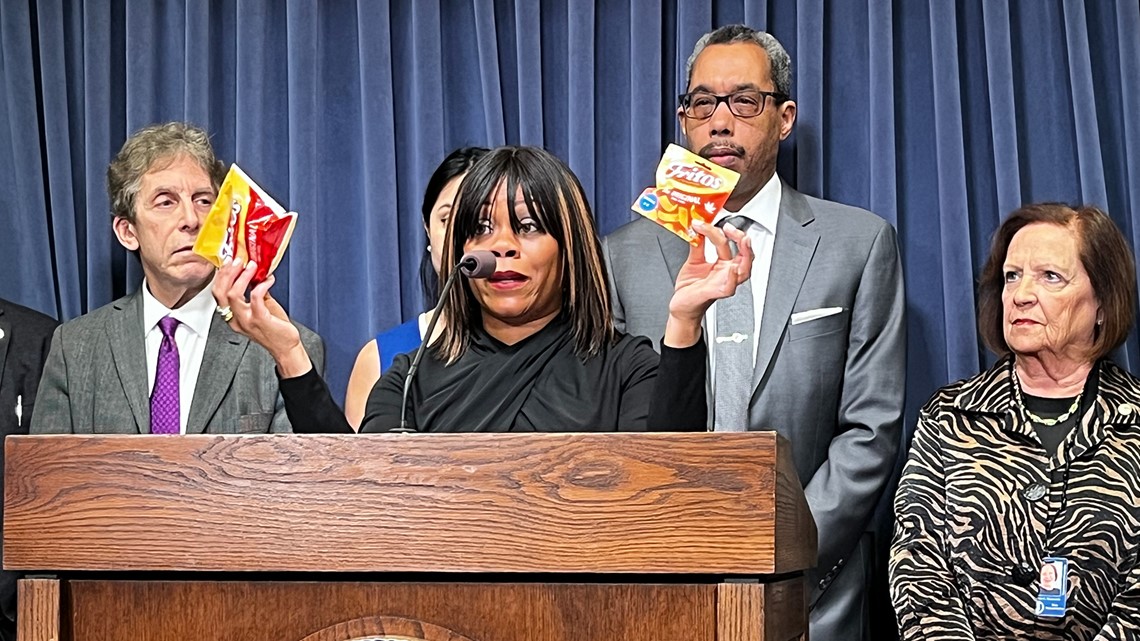 Illinois lawmakers, cannabis industry calls for ban on 'delta-8' - Vimarsana News