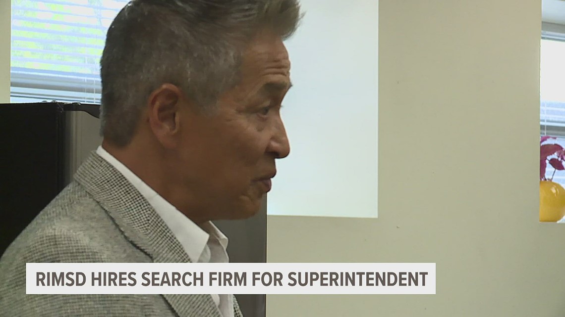 employment-firm-hired-by-rock-island-school-district-to-find-new-superintendent-wqad