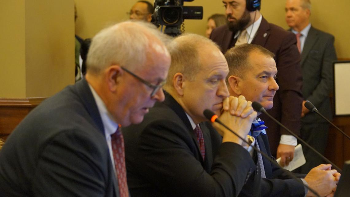 University funding overhaul bill advances in Illinois House despite U of I opposition