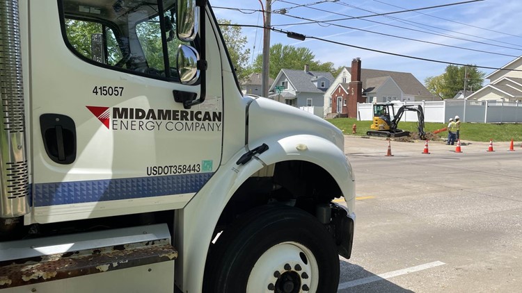 MidAmerican crews repair gas line struck by accident on Wednesday