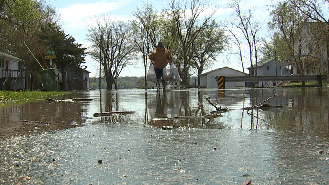 Gas shut off for some Pleasant Valley homes dealing with flooding