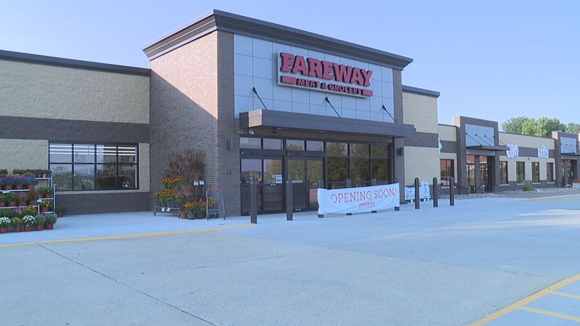 Fareway Grocery Store Opening In Leclaire