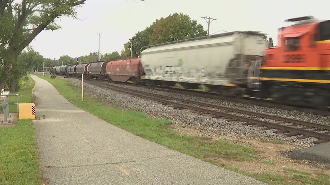 Iowa railroads and manufacturers receive nearly $100M from US DOT ...