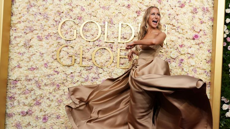 Golden Globes host Nikki Glaser to perform in the Quad Cities | wqad.com