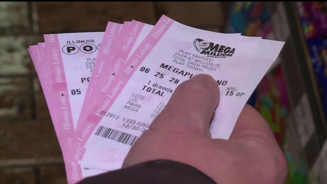Davenport resident winning big following Friday night drawing