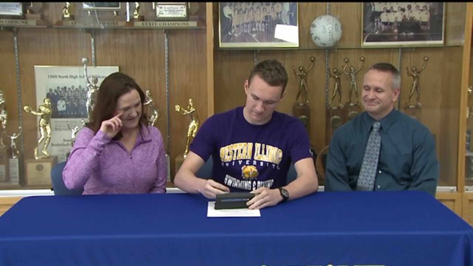Bladel commits to WIU Swimming