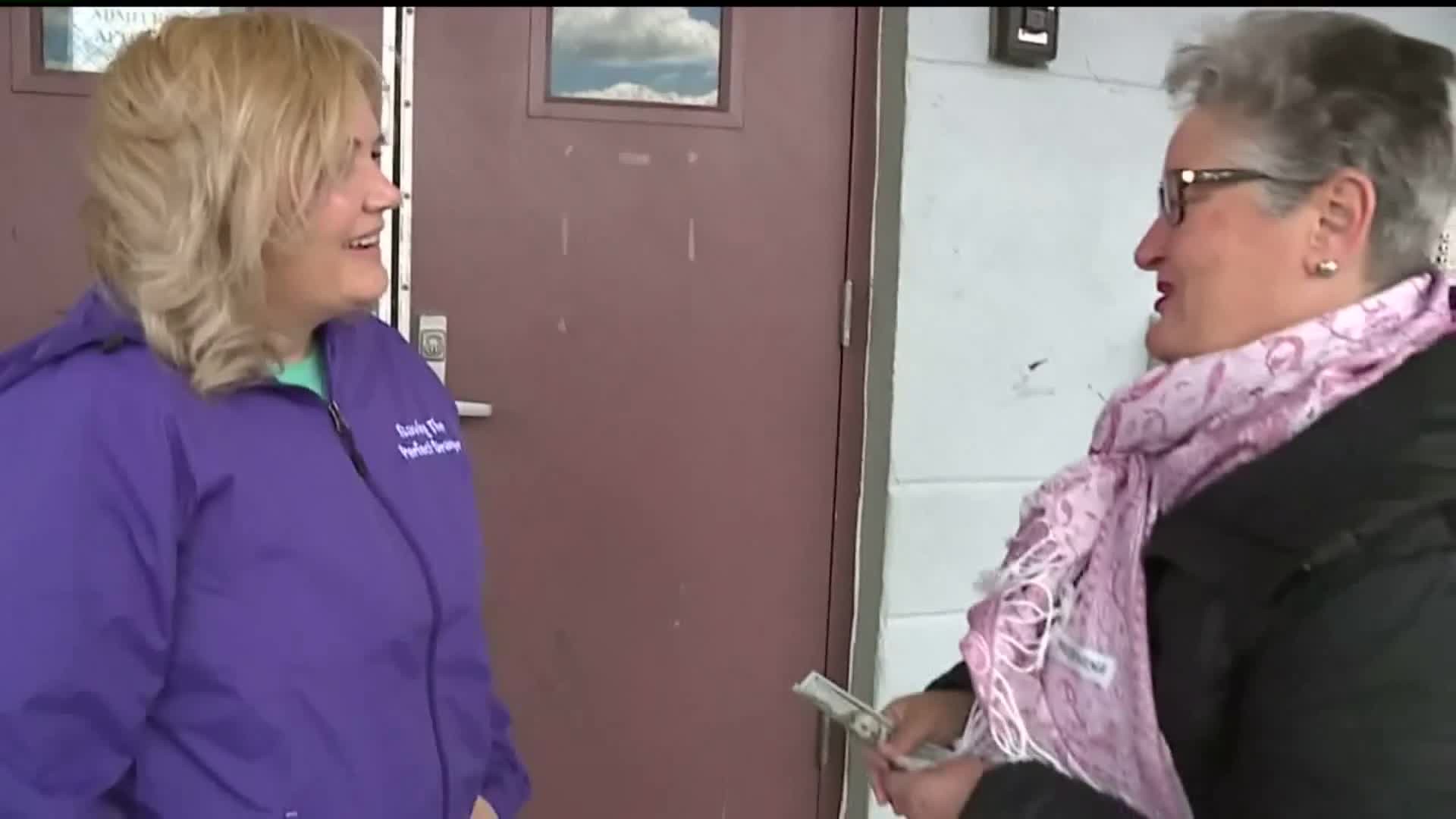 Pay It Forward recognizes local Davenport woman giving back to the homeless